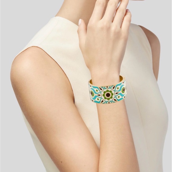 Kate Spade x Florence Broadhurst Enamel “Carry The Torch” hinged idiom bangle - Picture 2 of 7